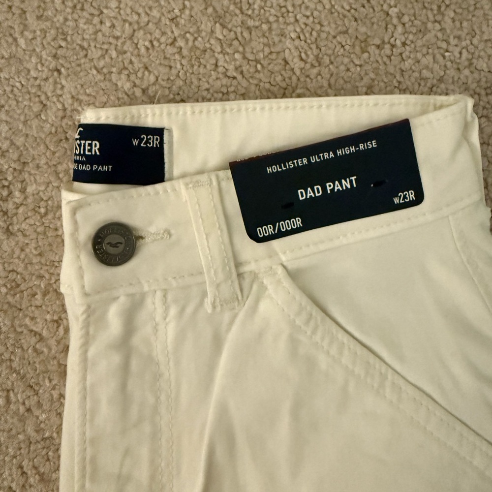 Hollister Cream High-Rise Dad Pants - Picture 2 of 4